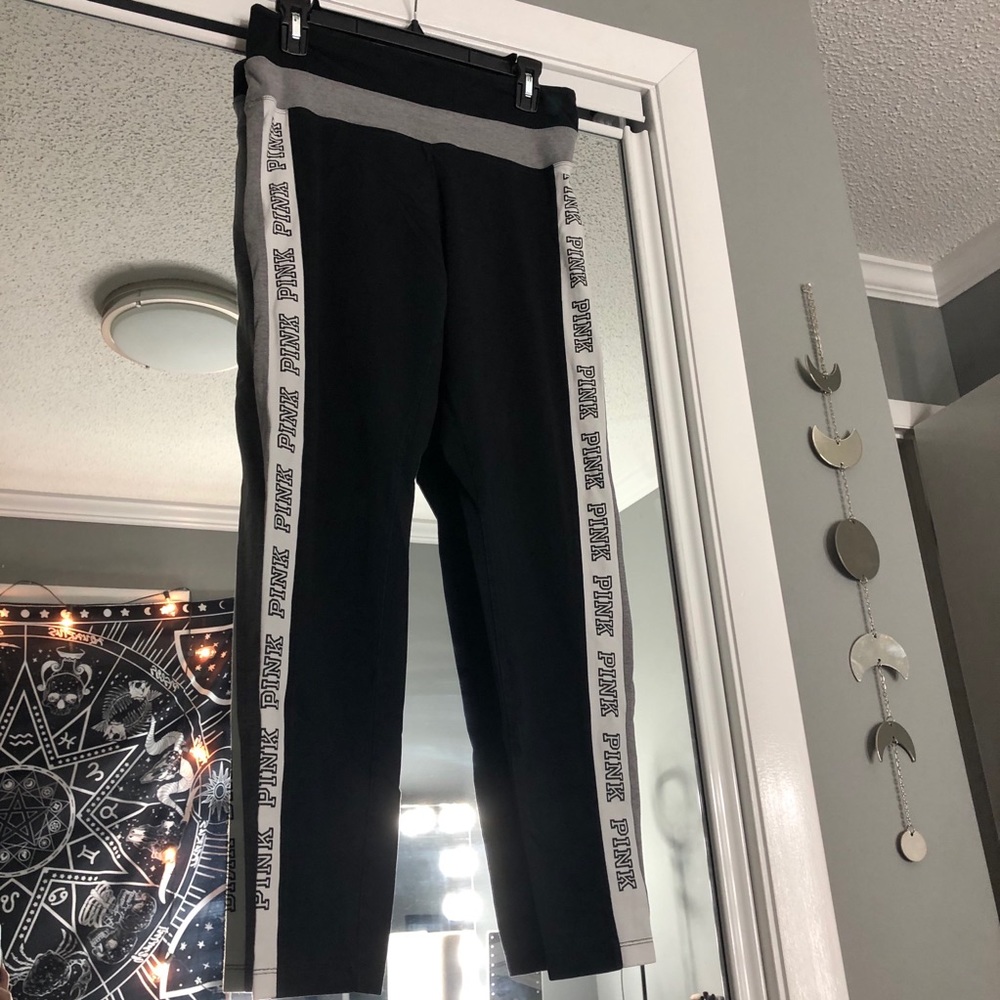 Black Stripped Leggings
